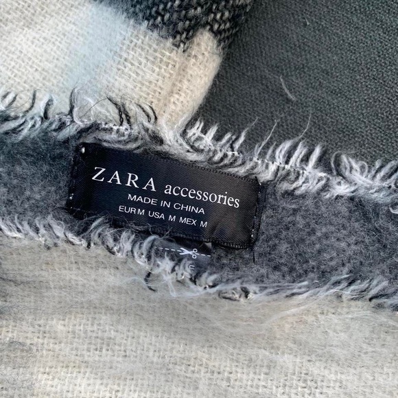 Oversized scarf - Picture 2 of 3